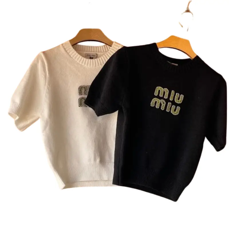 Miu Miu Logo-Jacquard Cashmere Jumper Miu Miu Logo-Jacquard Cashmere Jumper