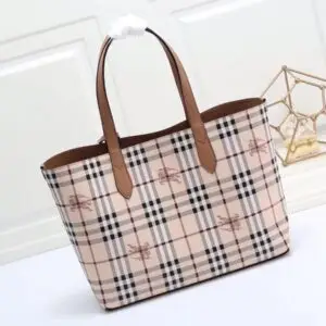 BURBERRY Signature Check Tote Bag