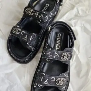 CHANEL Signature CC Logo Sandals