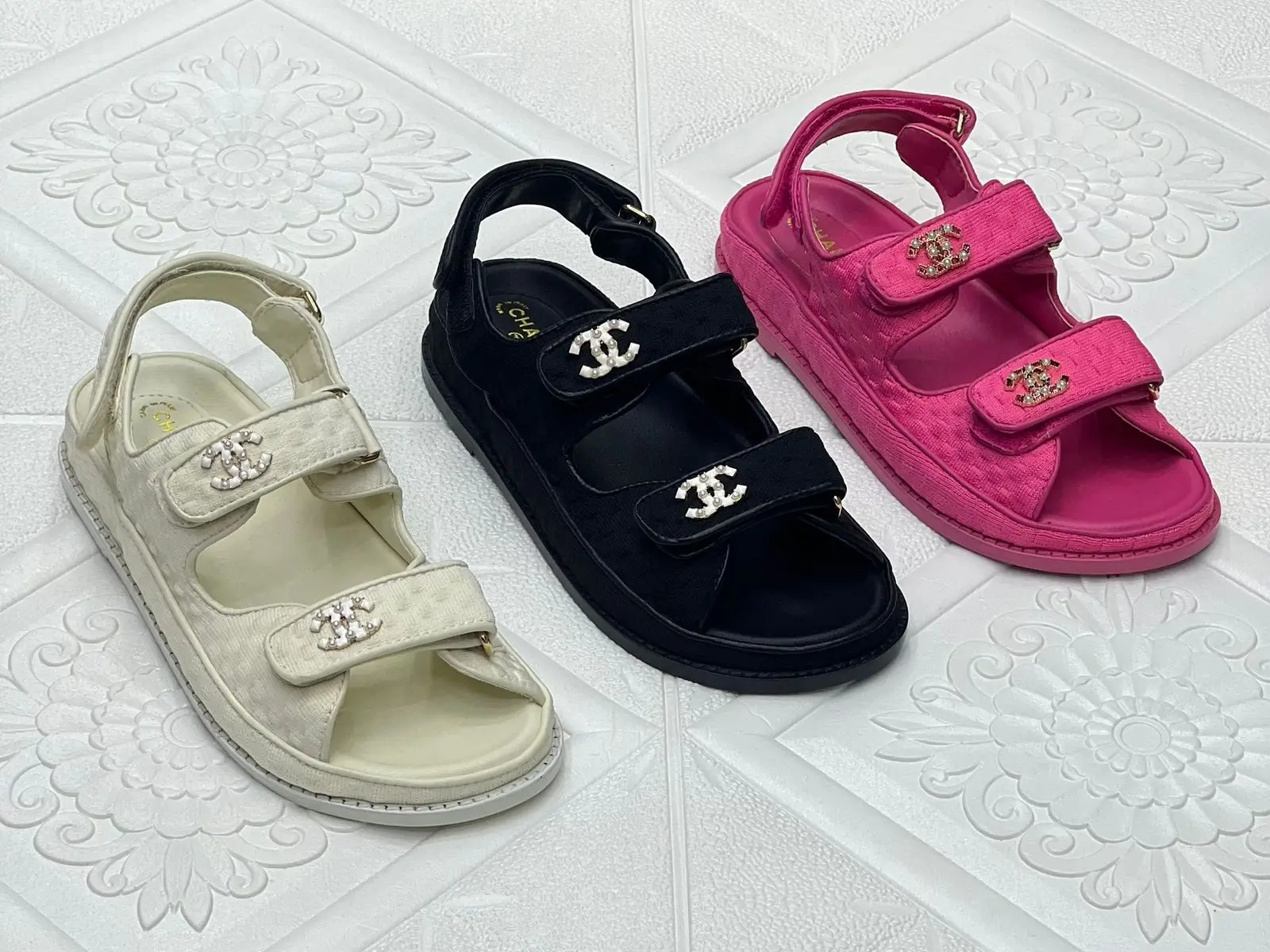 CHANEL CC Logo Sandals CHANEL CC Logo Sandals