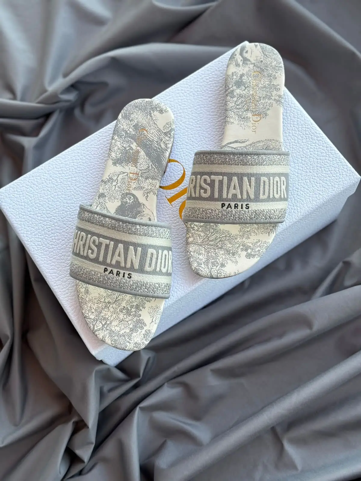 CHRISTIAN DIOR CD Logo Leather Flats Slipper CHRISTIAN DIOR CD Logo Leather Flats Slipper