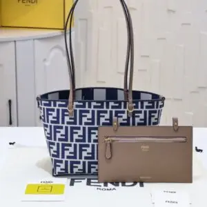 FENDI Leather Tote Bag