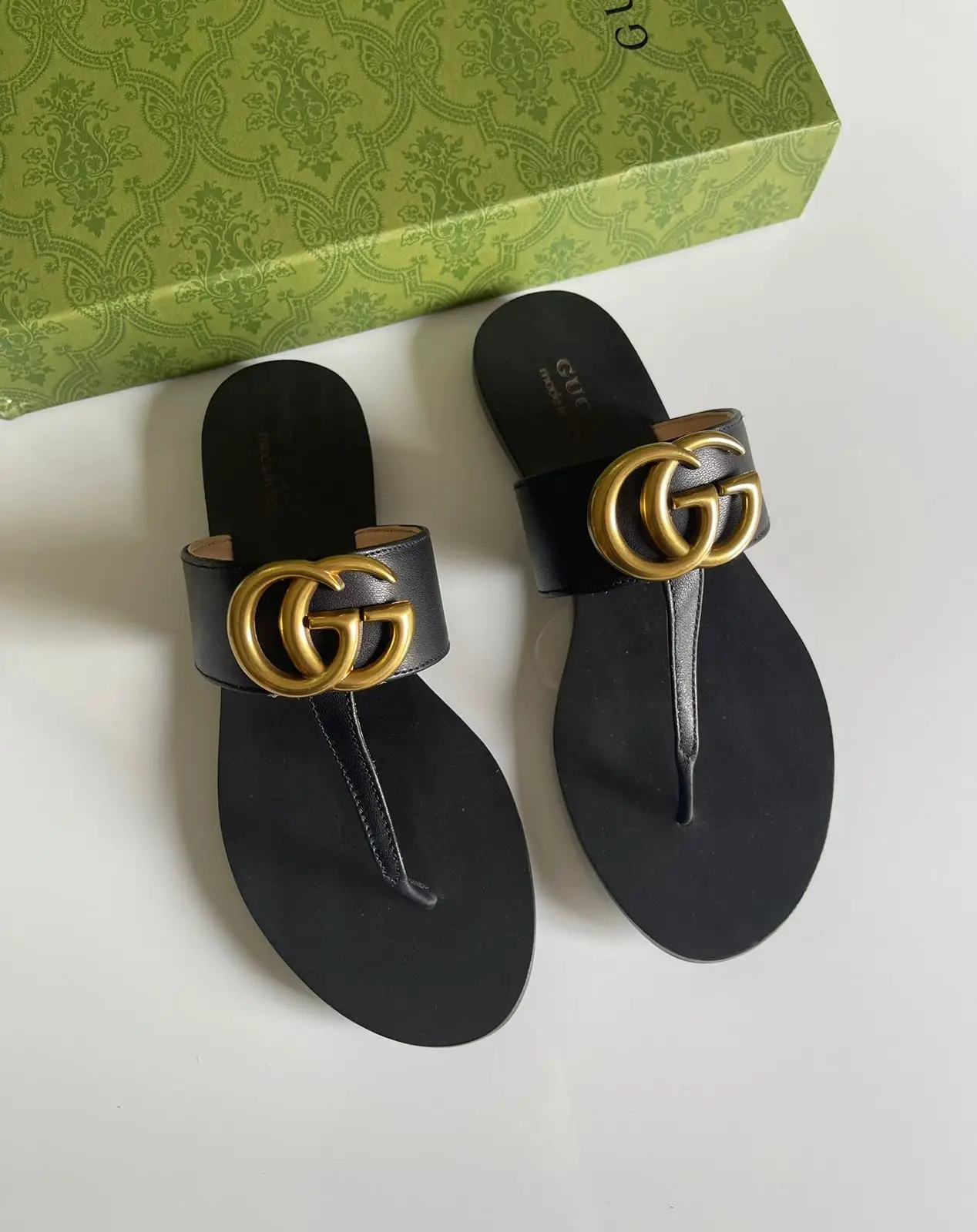Gucci Leather Thong Sandal with Double G Gucci Leather Thong Sandal with Double G