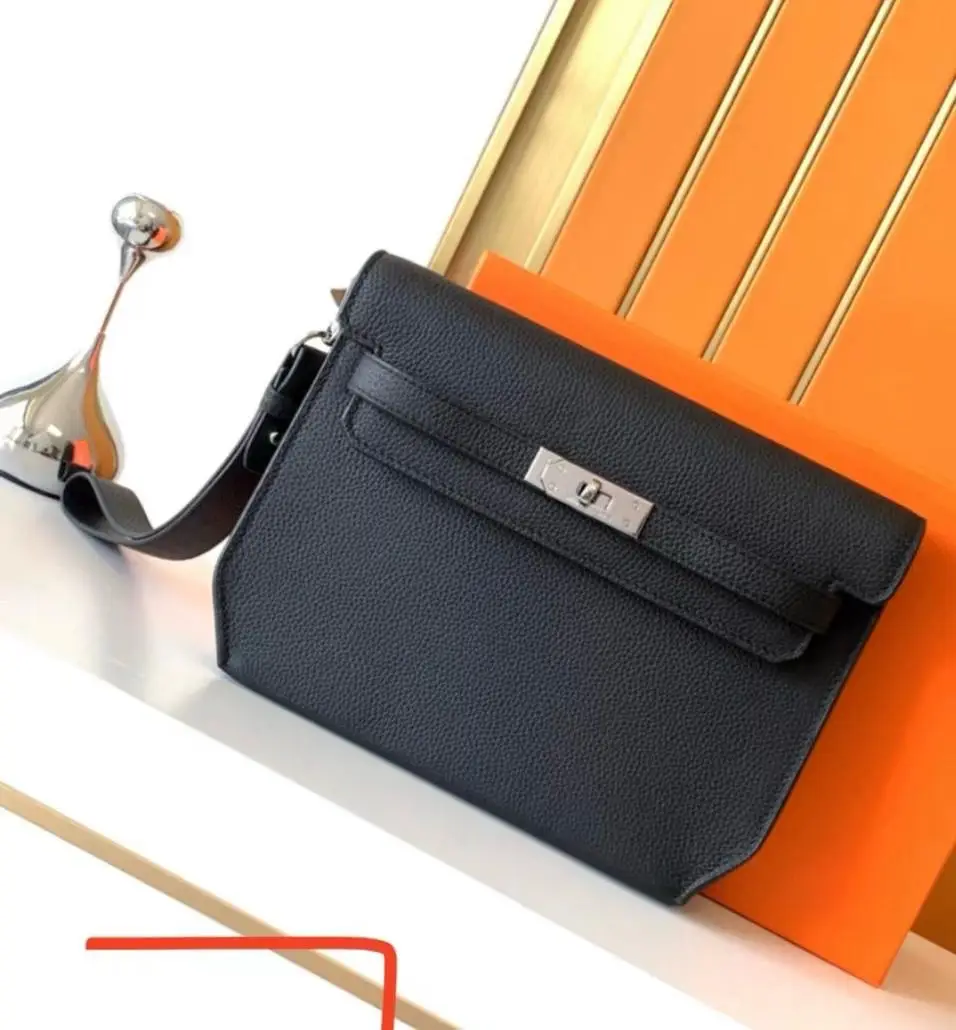 Hermès Kelly Depeche 25 Bag Hermès Kelly Depeche 25 Bag