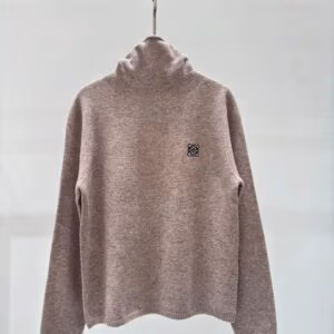 L OE WE High Neck Sweater