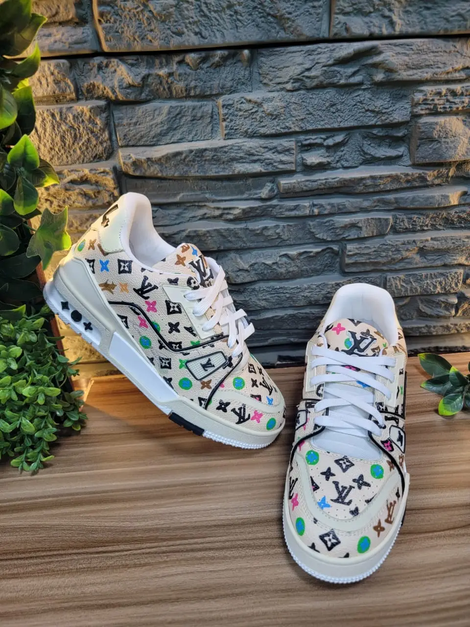 LOUIS VUITTON Trainer Sneaker LOUIS VUITTON Trainer Sneaker