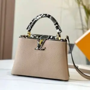 Louis Vuitton Capucines MM Bag