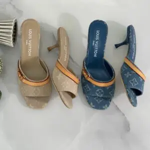 LOUSE VUITTON