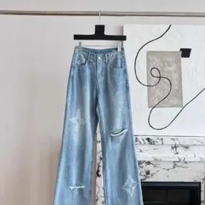 LOUIS VUITTON BLUE Jeans & Jeggings for Women