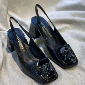 LOUSE VUITTON