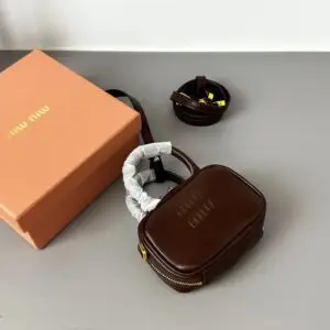 MIU MIU