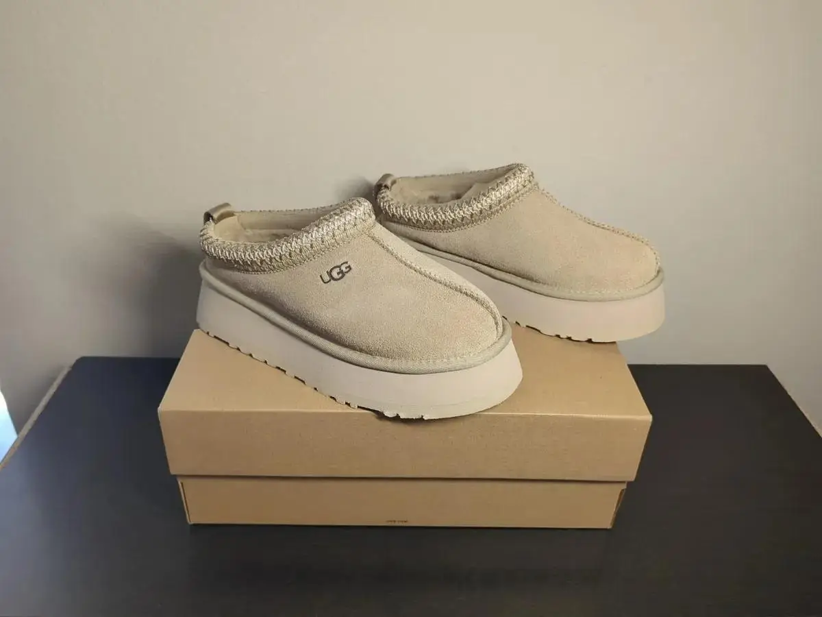 UGG Tazz Slippers UGG Tazz Slippers