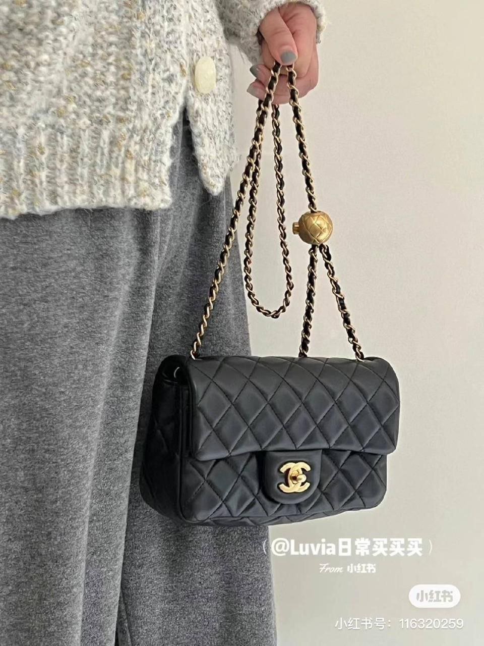 CHANEL Quilted Lambskin Shoulder Bag CHANEL Quilted Lambskin Shoulder Bag