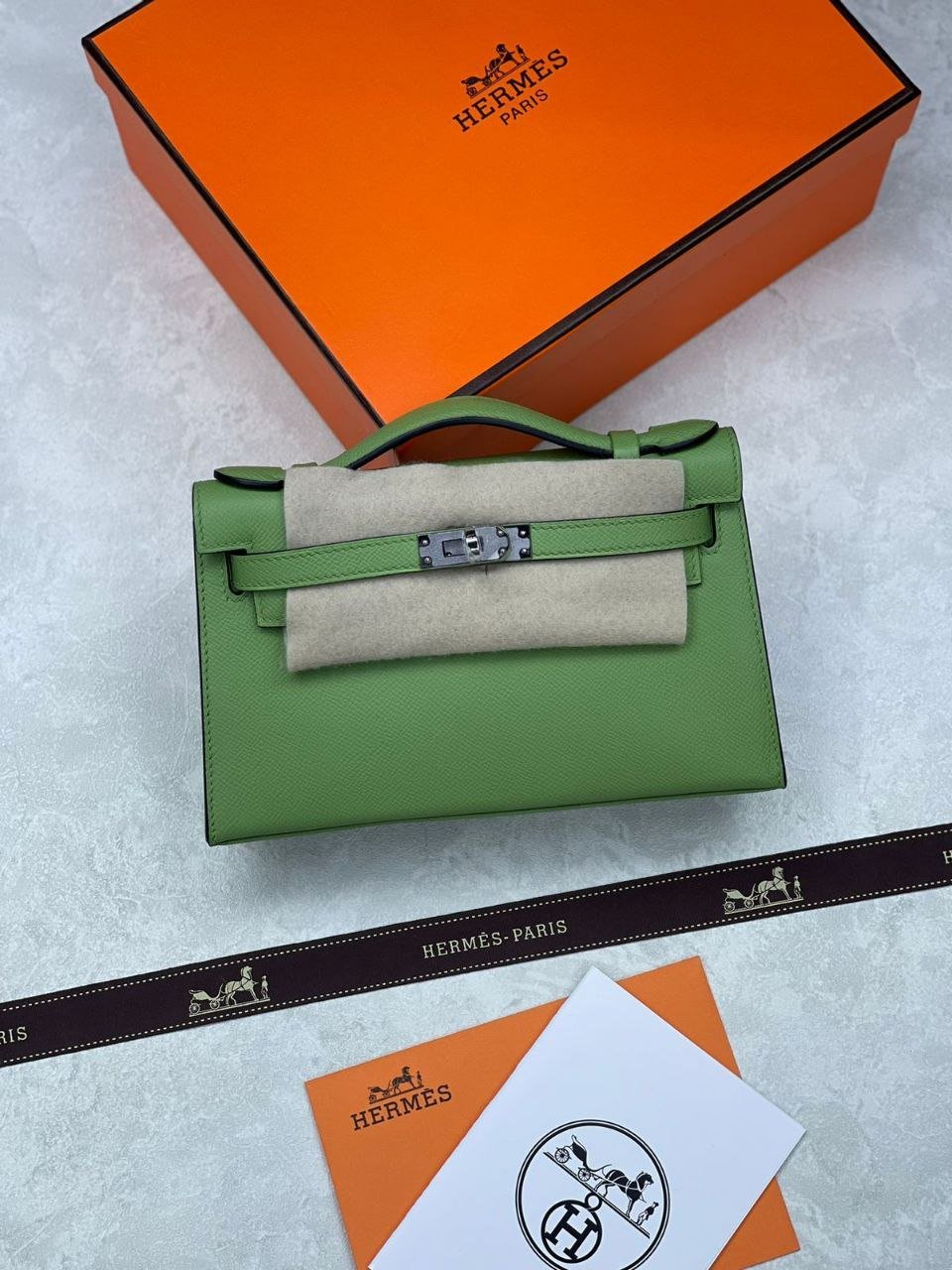 Hermès Leather Trendy Tote Handbag Hermès Leather Trendy Tote Handbag