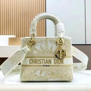 DIOR Medium Lady D-Lite Bag