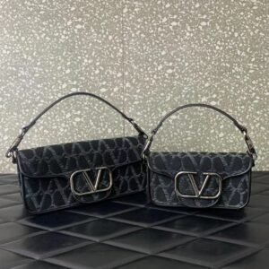 Valentino Garavani Shoulder Bag