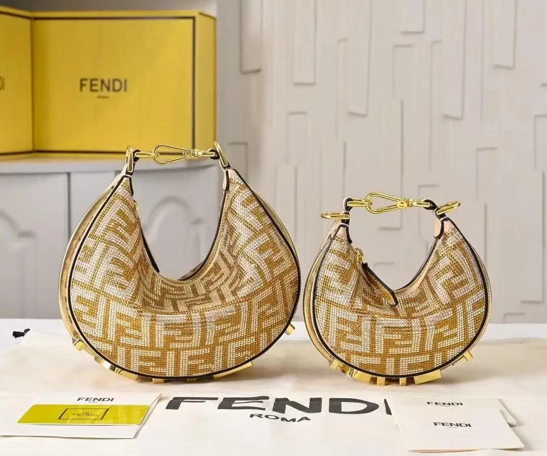 FENDI Graphy Mini Women's Hobo Bag FENDI Graphy Mini Women's Hobo Bag