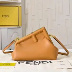 FENDI Brown Leather Medium Shoulder Bag