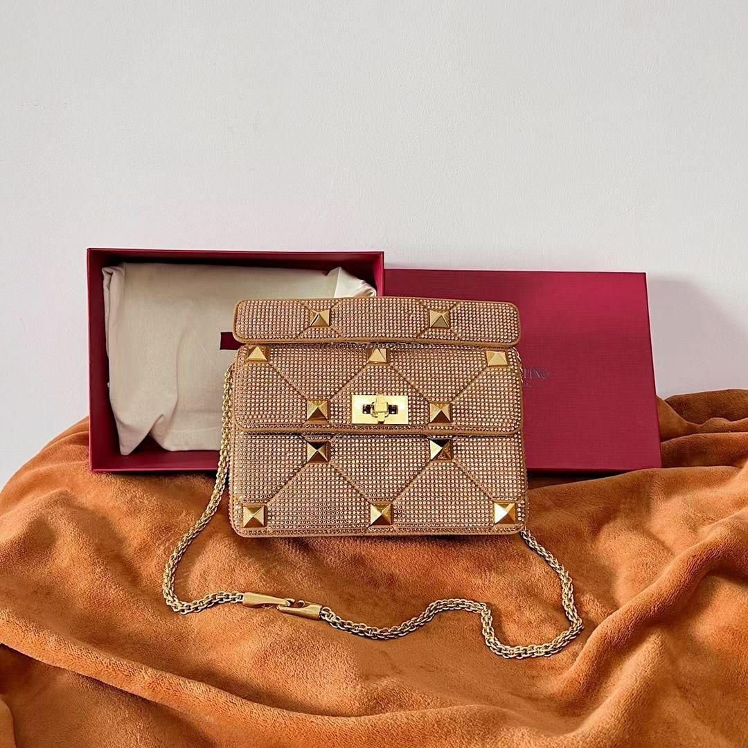 Valentino Garavani Large Roman Stud Shoulder Bag Valentino Garavani Large Roman Stud Shoulder Bag