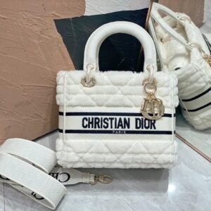 DIOR Medium Lady D-Lite Bag