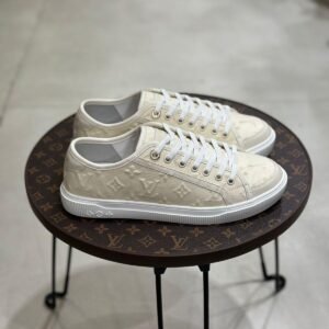 LOUIS VUITTON Lagoon Sneaker