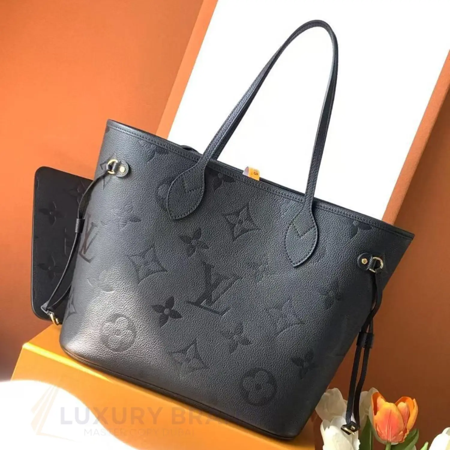 LOUIS VUITTON Neverfull MM Tote LOUIS VUITTON Neverfull MM Tote