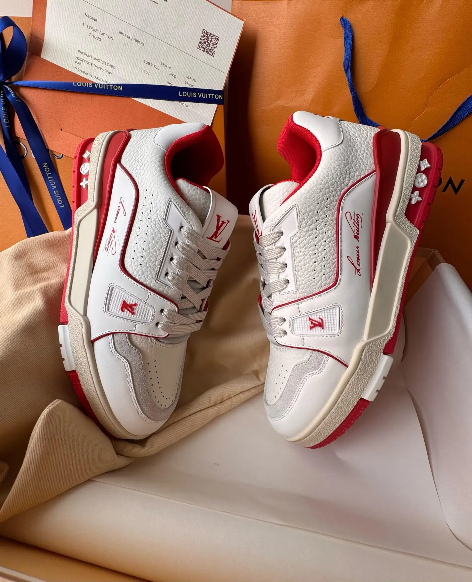 LOUIS VUITTON Trainer Sneaker LOUIS VUITTON Trainer Sneaker