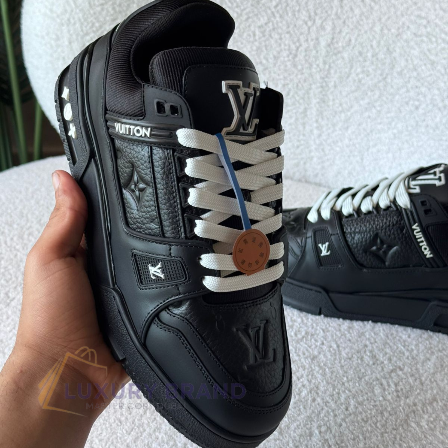 LOUIS VUITTON LOUIS VUITTON