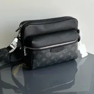 LOUIS VUITTON Trio Messenger Bag